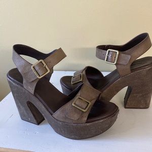 Kork-ease brown sandals with buckle